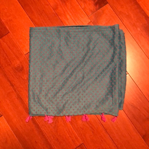 Infinity Scarf - Picture 2 of 3